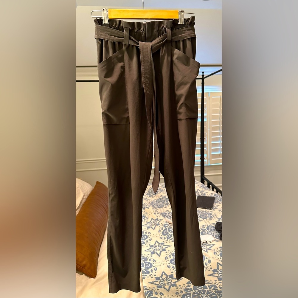 Athleta Skyline Pant - Army Green - Size 6